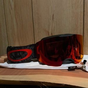 Oakley Fall Line goggles